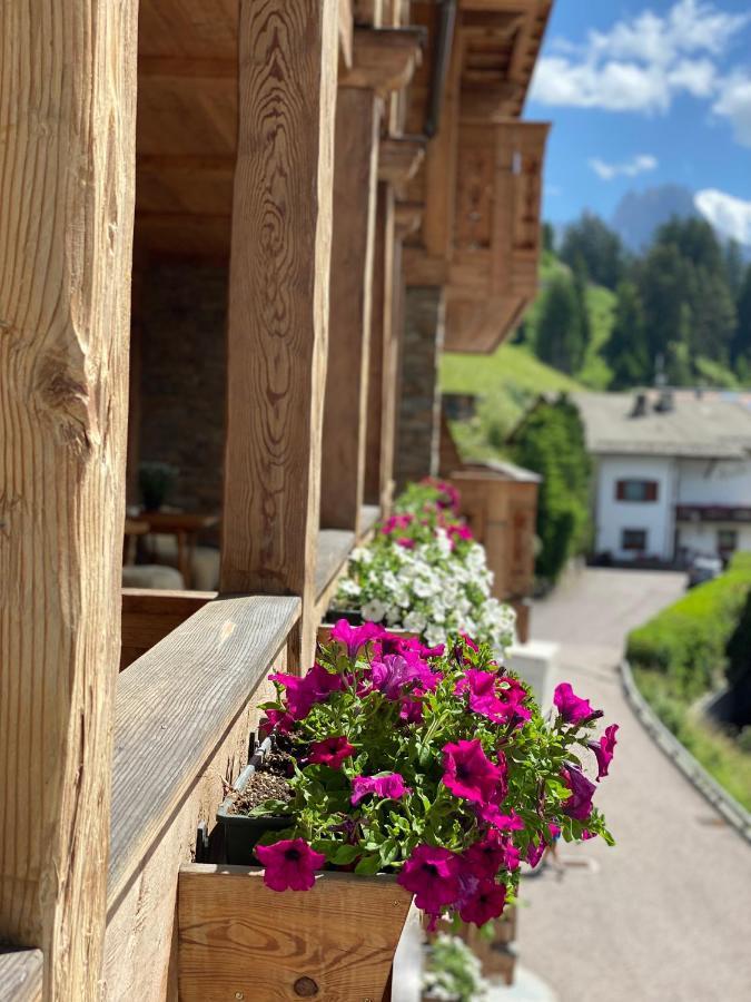 Dorfhotel Beludei Santa Cristina Val Gardena المظهر الخارجي الصورة